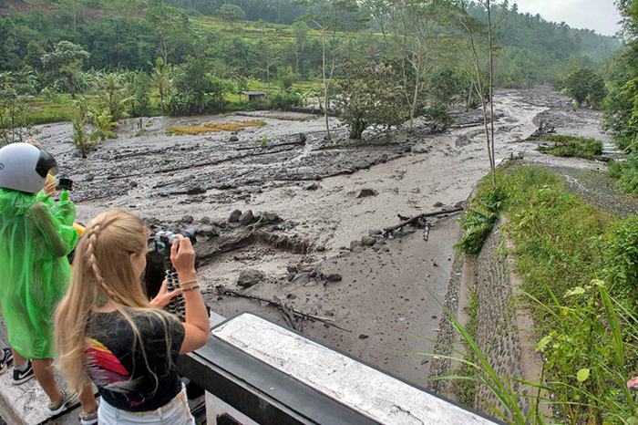 ☆火山泥流も旅の思い出