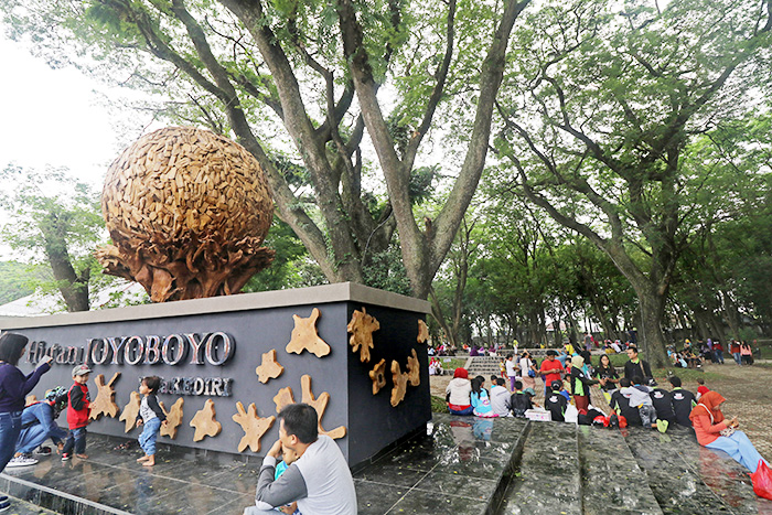 新たな写真スポットに　森林公園がオープン　東ジャワ州クディリ市