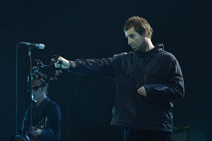 ☆元オアシス、初のソロ　