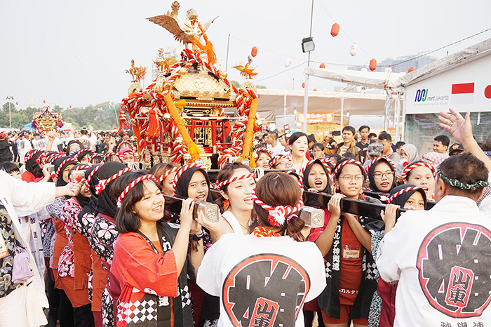 【日イ国交樹立６０周年特集】　友好深める年に　日イ国交樹立６０周年