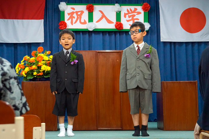 「学習や運動に励もう」　ＢＪＳ　新入生５人の入学式