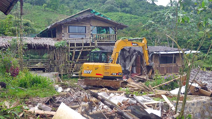環境林業省　ビラ１４軒を一斉撤去　プンチャック、公園整備で