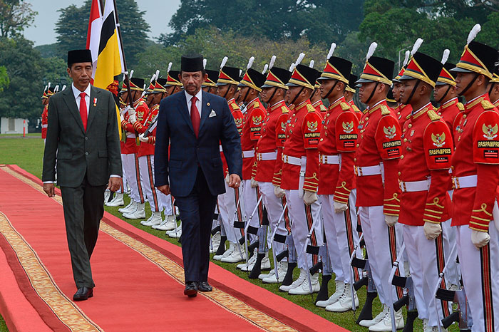 ブルネイ国王と会談　大統領