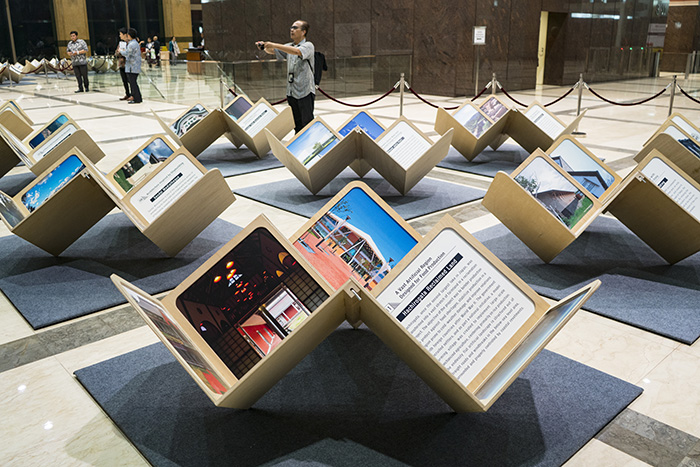 イから世界巡回　建築環境写真展開幕　国際交流基金