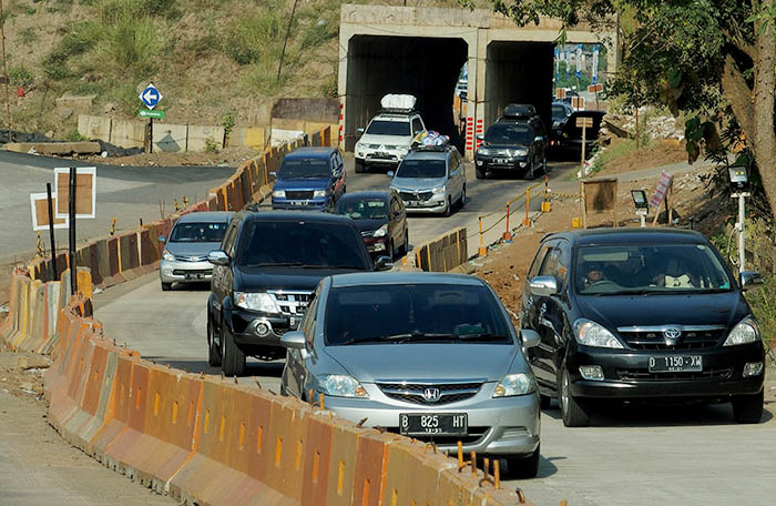 帰省渋滞、大幅に緩和　ジャワ島横断高速道路　未完成区間供用で