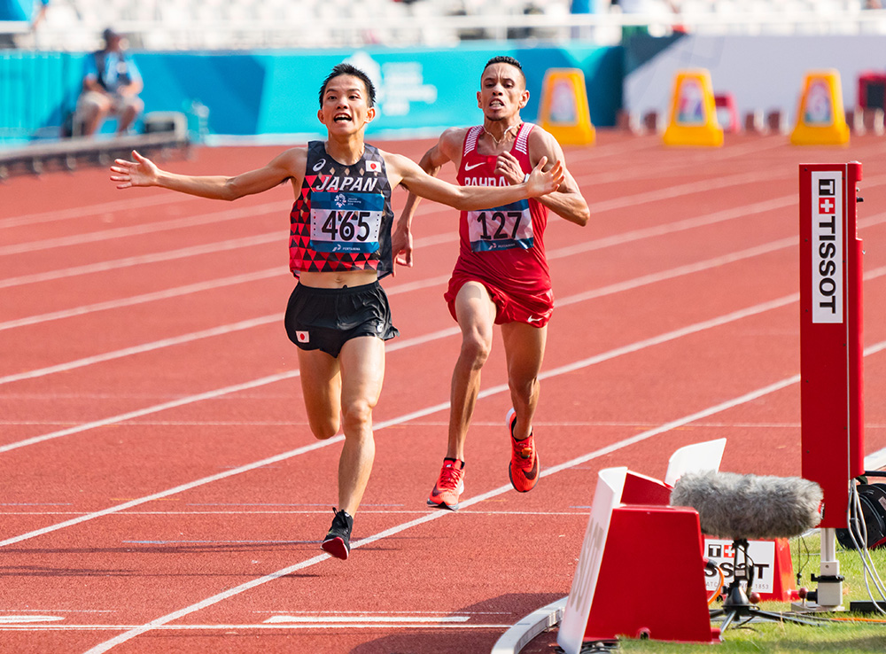 日本男子マラソン金　32年ぶり、空手は男女形優勝　バド五輪混合王者が敗退