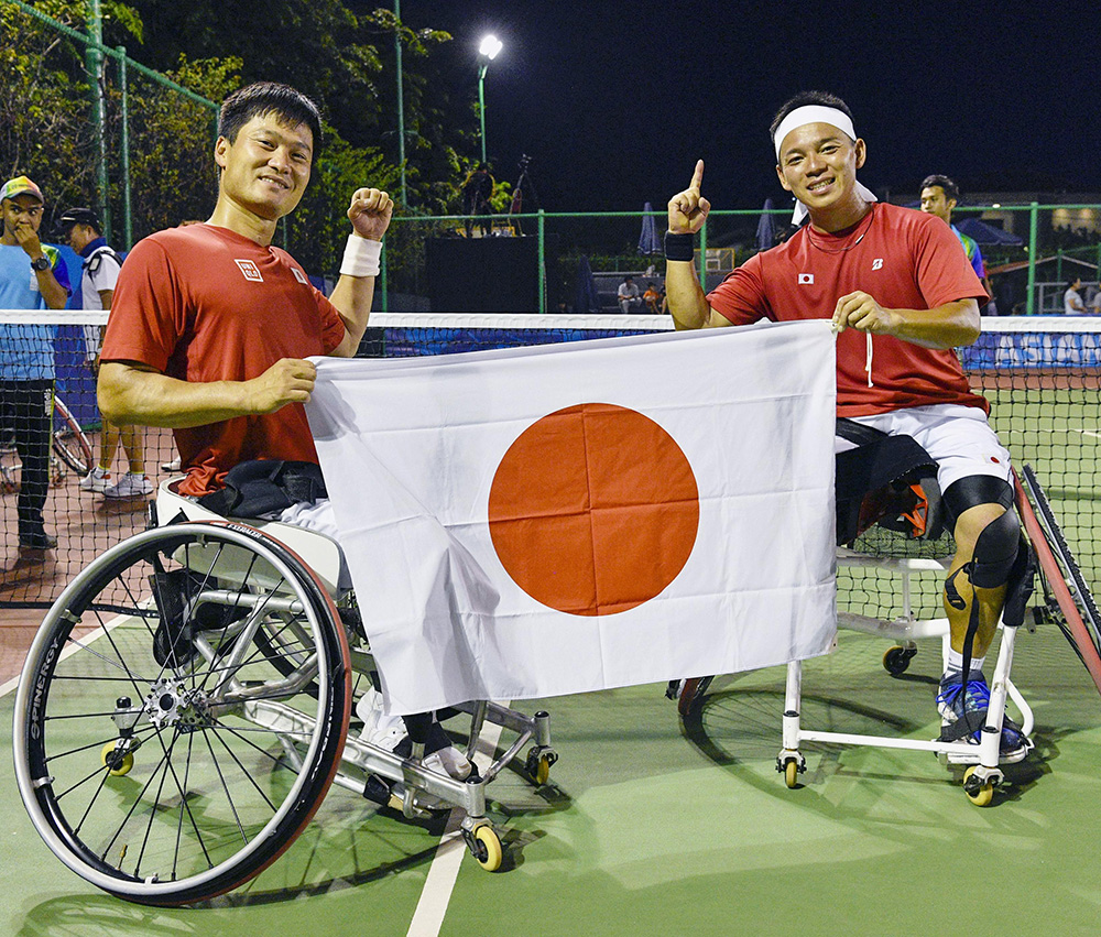 国枝・真田組が金　上地・田中組は銀　車いすテニス  