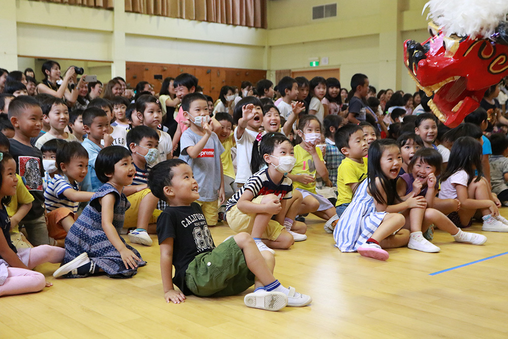 元気いっぱいな一年を　お正月コンサート　ＪＪＳ幼稚部  