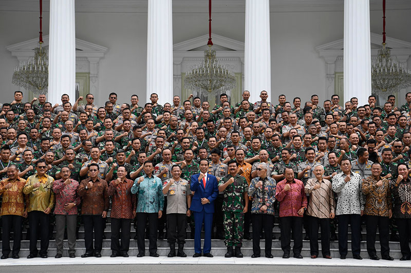 退役軍人と会談　大統領
