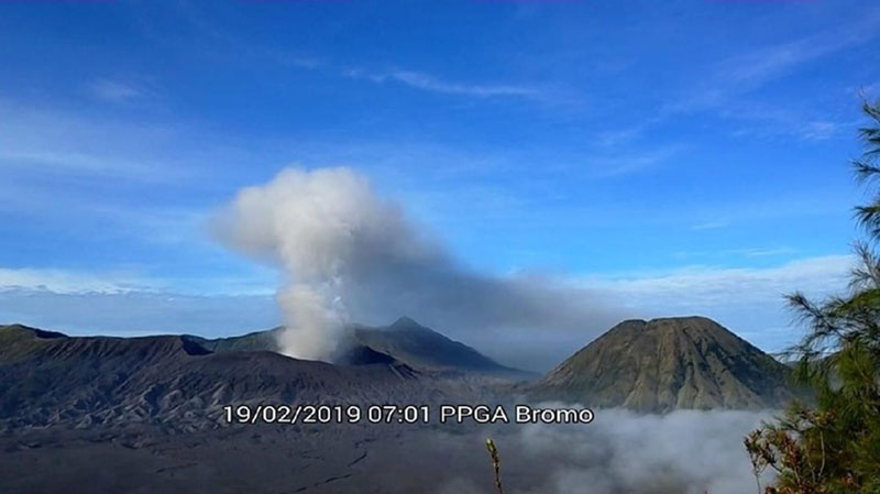 ブロモ山噴火