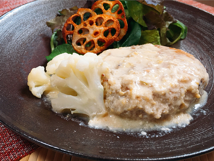 レンコン入り煮込みハンバーグ