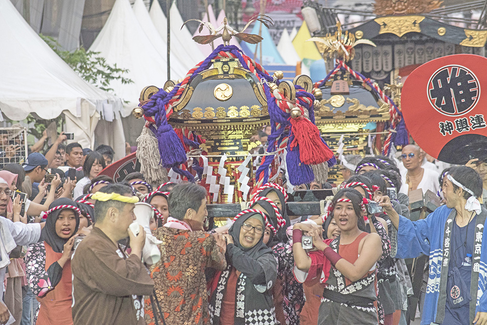 【縁日祭特集】10回目の「団結」　1000人の有志が35万人を迎える　６月22～23日　南ジャカルタ・ブロックＭ