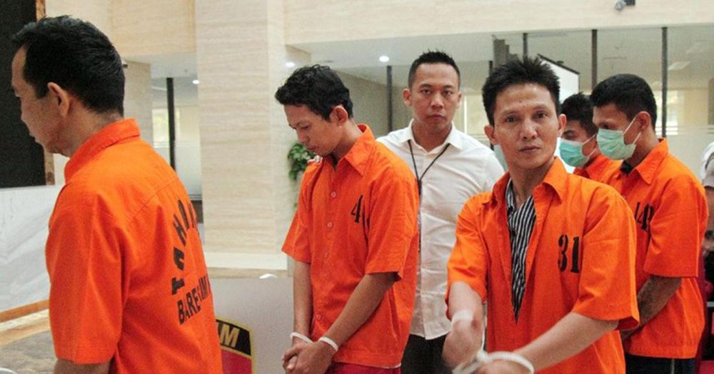 ワッツアップ使い詐欺　容疑者５人逮捕