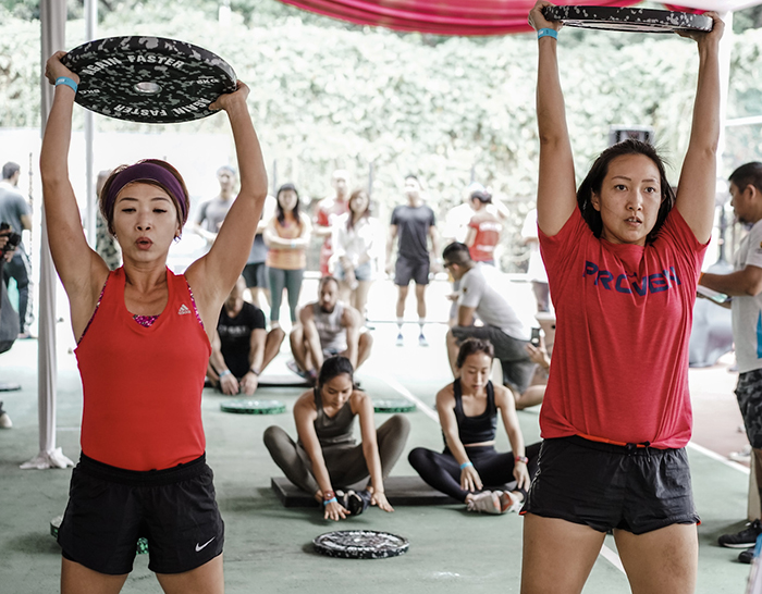被災地の学校支援　トレーニングで募金　センチュリーパークホテル
