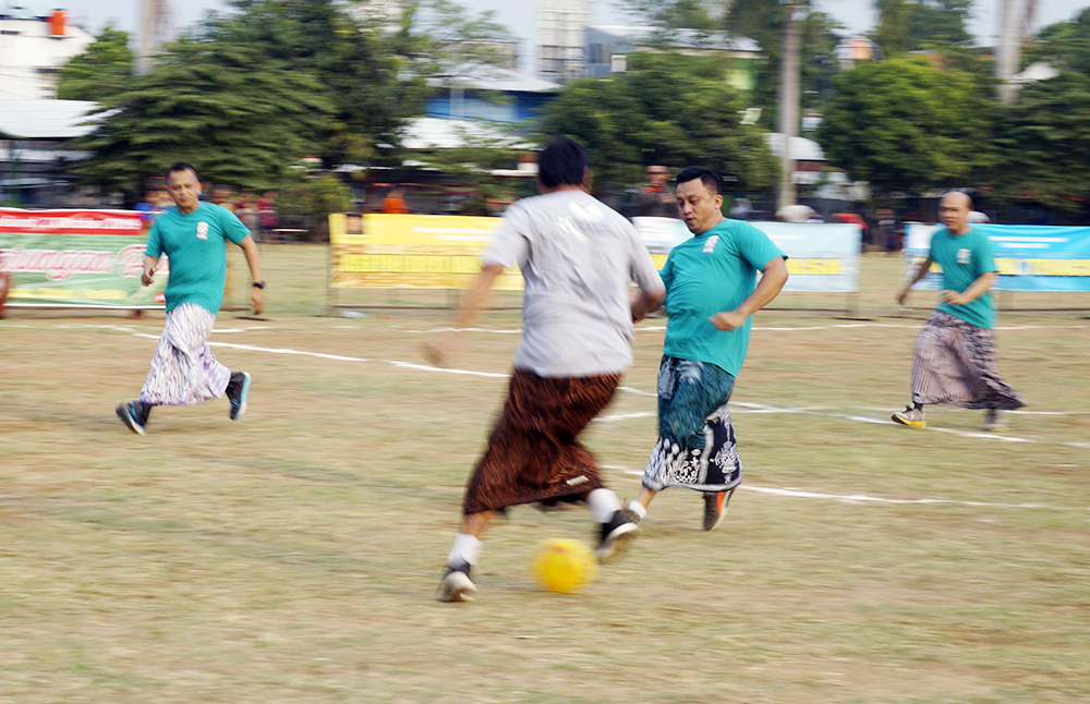 バティックでサッカー