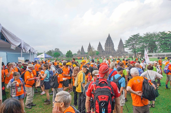 本物のインドネシアを歩く　ジョグジャ世界遺産ウオーク