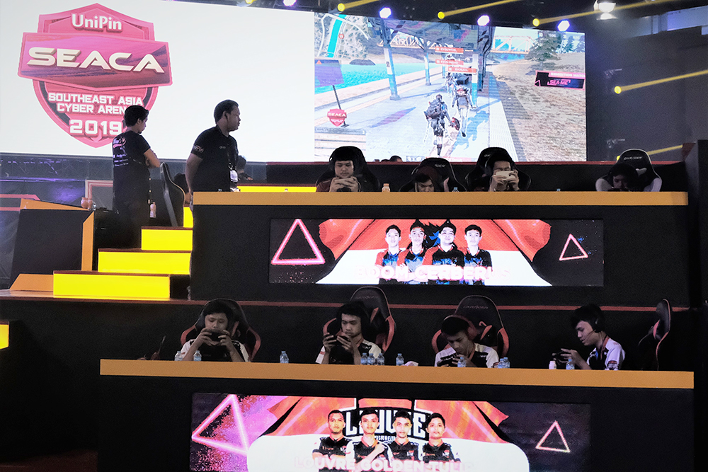ｅスポーツ大会、熱狂　賞金総額24億ルピア　国内最大級