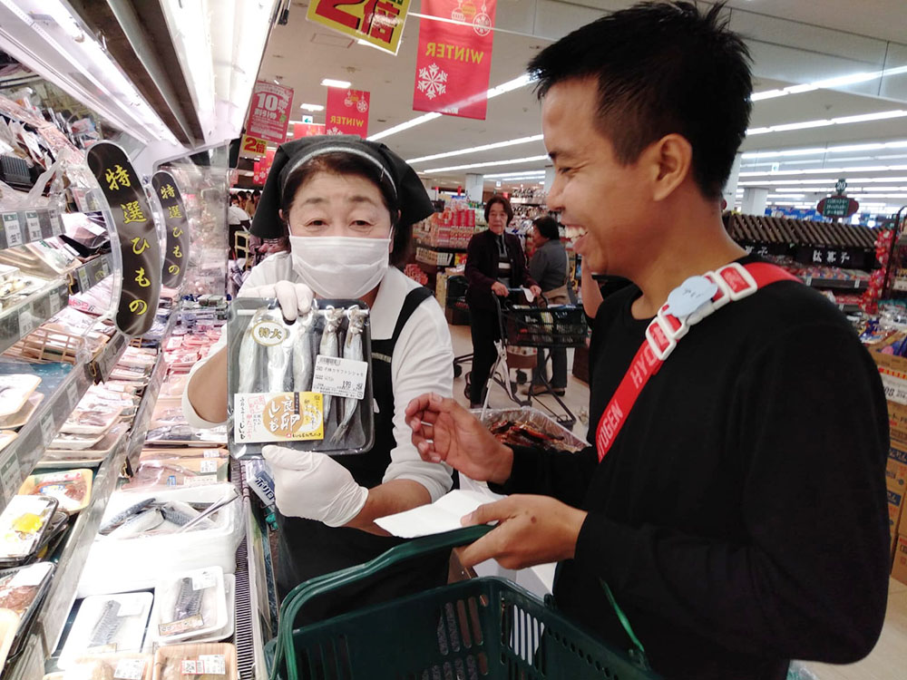 「厚揚げ、ししゃもはどこ？」　子どもが先生、スーパーも協力　愛知県高浜市　インドネシア人実習生らの日本語教室
