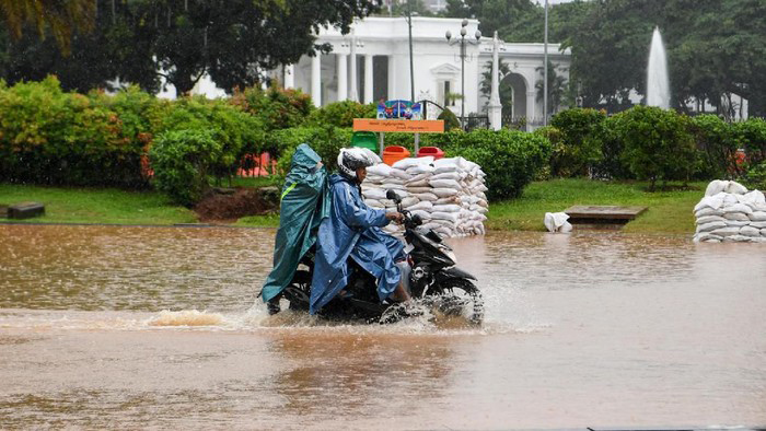 各地で大雨続く