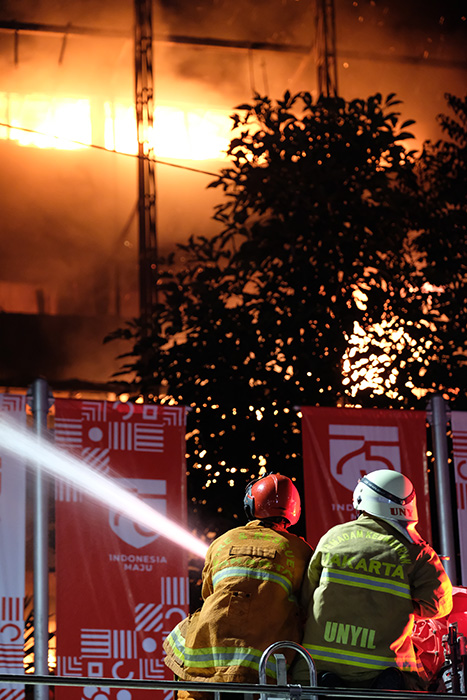 最高検察庁で火事　鎮火まで11時間　南ジャカルタ