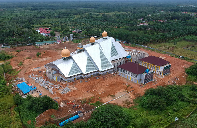 巨大モスクの建設