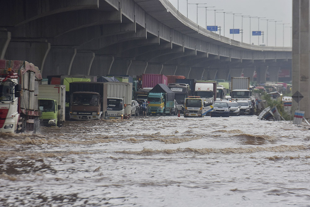 ブカシ市で１人死亡　首都圏豪雨　西ジャワ州広域で洪水