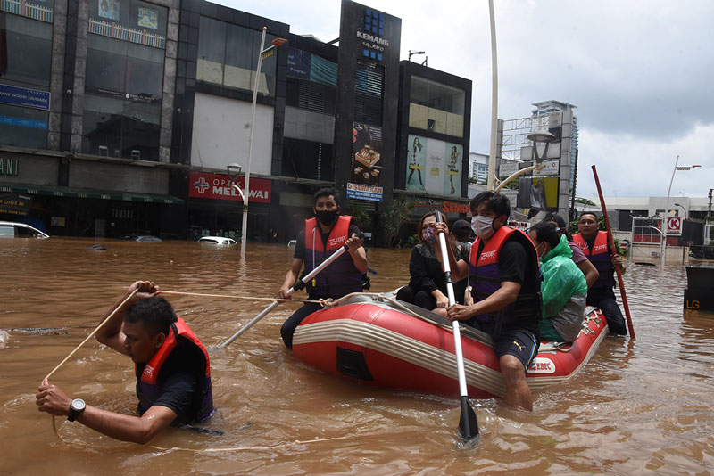 首都洪水 ５人死亡　3000人以上が避難