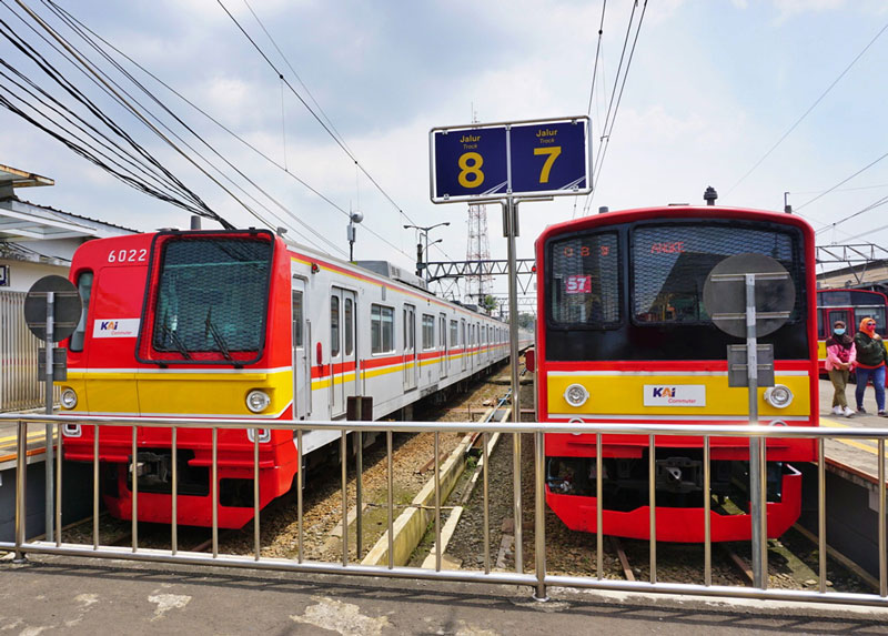 電車で行くボゴール