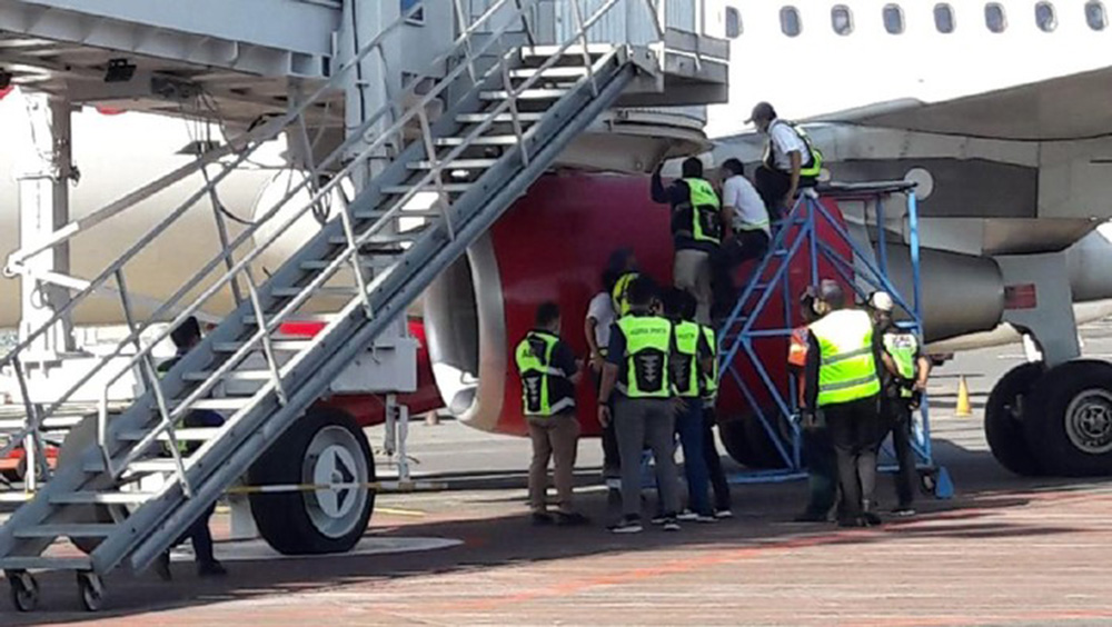 着陸後、ブリッジに接触　バティック航空機、バリで