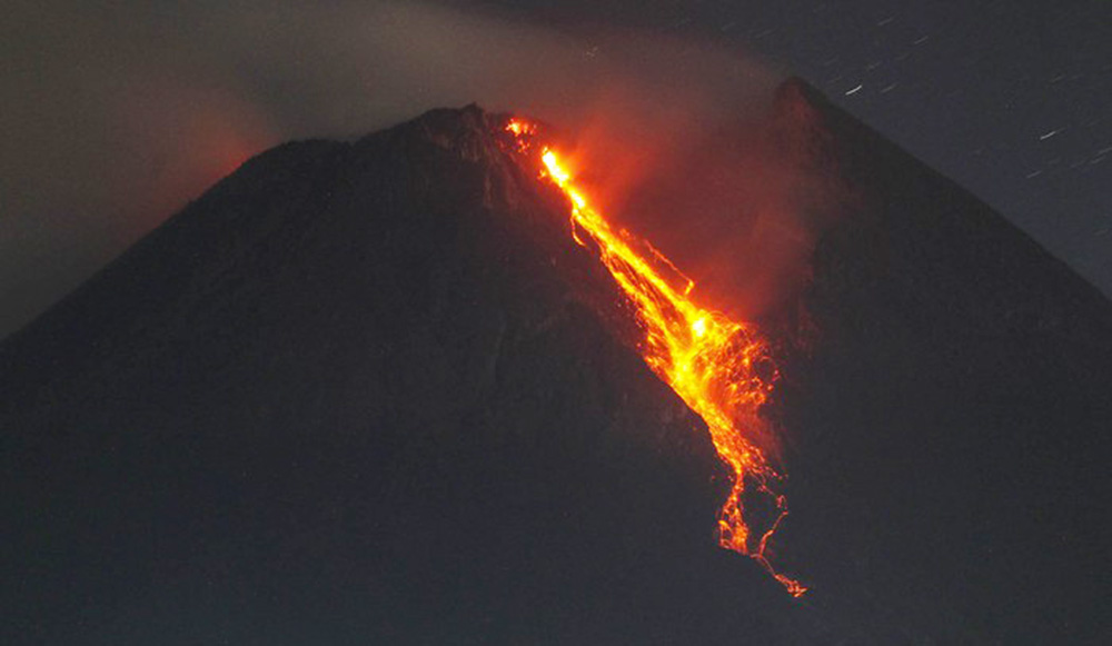 またムラピ山が噴火