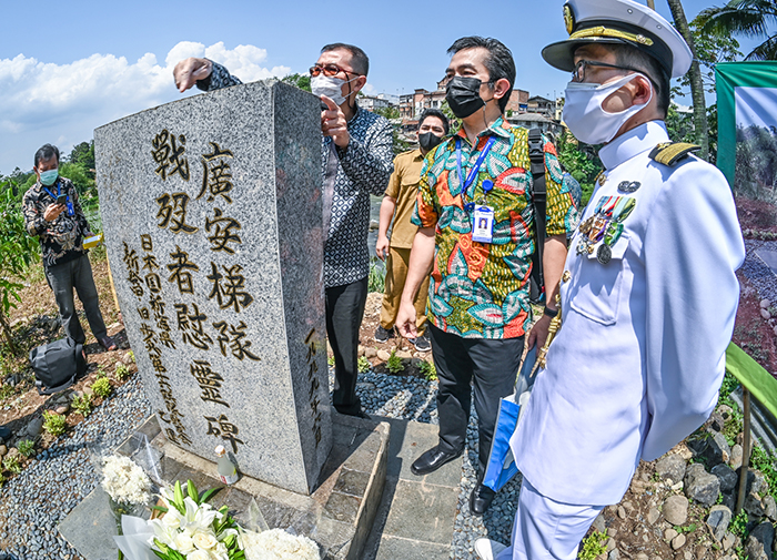 慰霊碑を「平和の象徴に」 地元が大使館に嘆願書　ボゴール県  