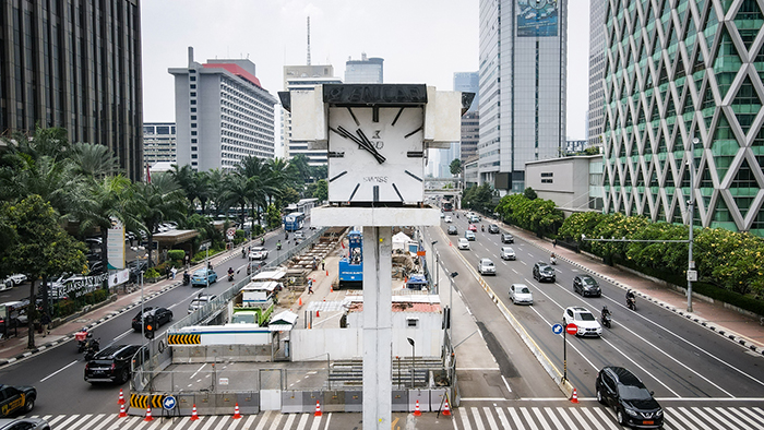 タムリン時計台、移設始まる 中央ジャカルタ  ＭＲＴ工事の影響で