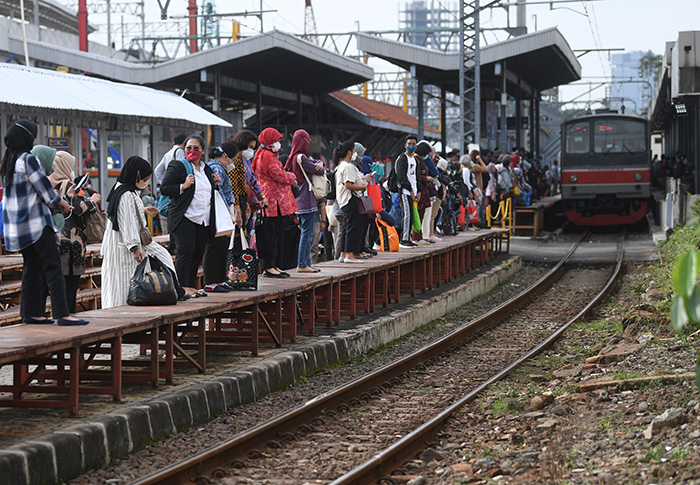 ▼ＫＲＬが運賃値上げへ