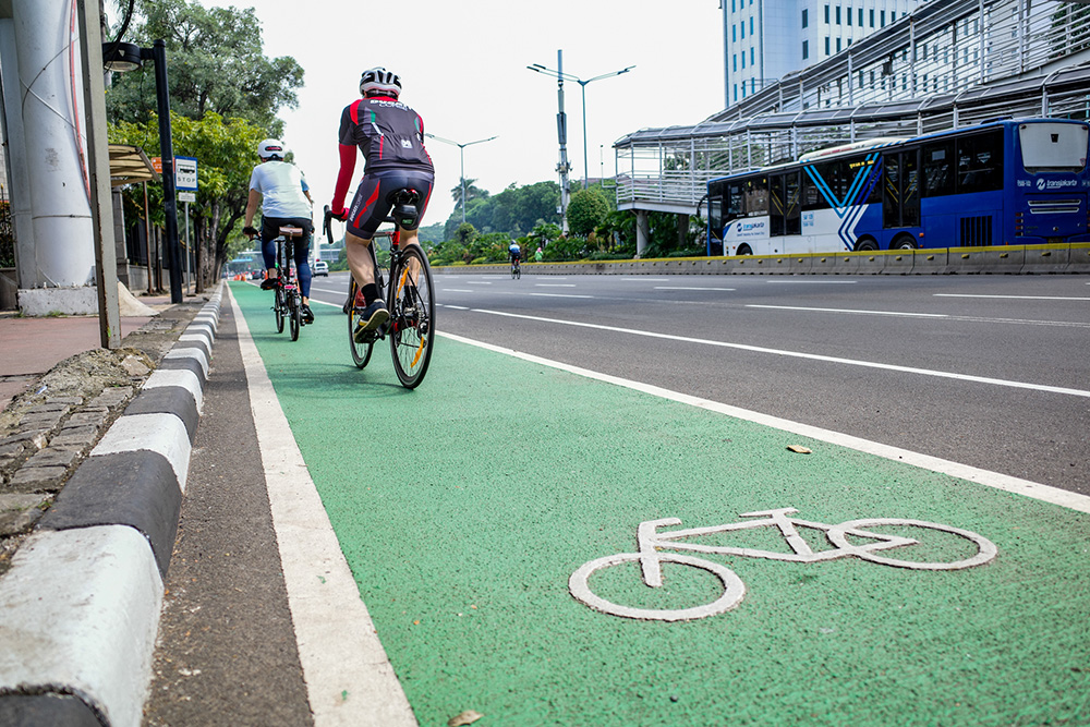 自転車レーンを拡充へ