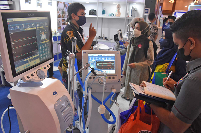 ▼ＪＣＣで医療機器の展示会