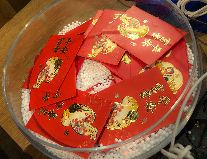 紅包の中身は？