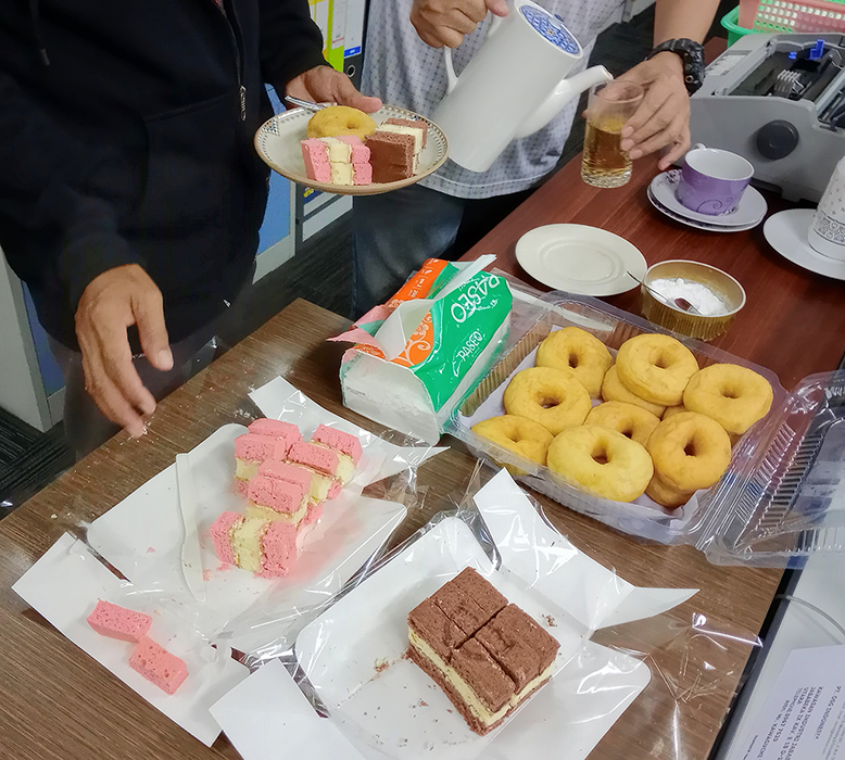 みんなと一緒に断食明け