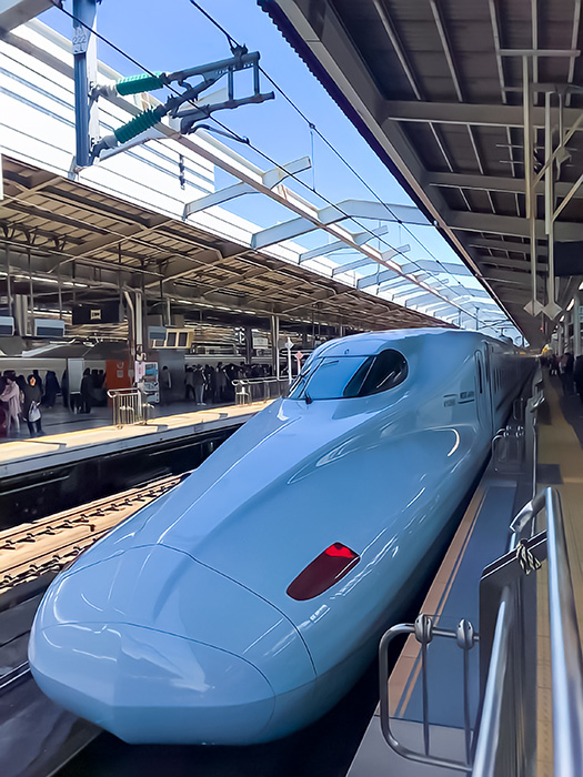 高速鉄道はいつ完工？