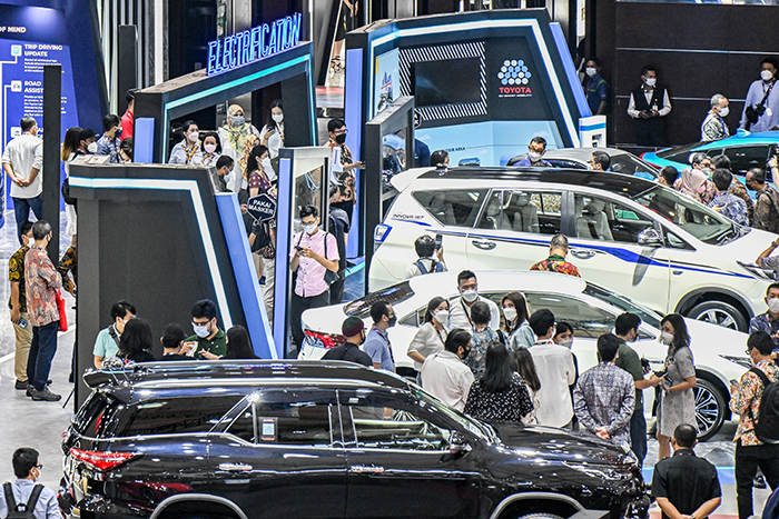 前月比9.3％減　４月の自動車販売台数　 ガイキンド  