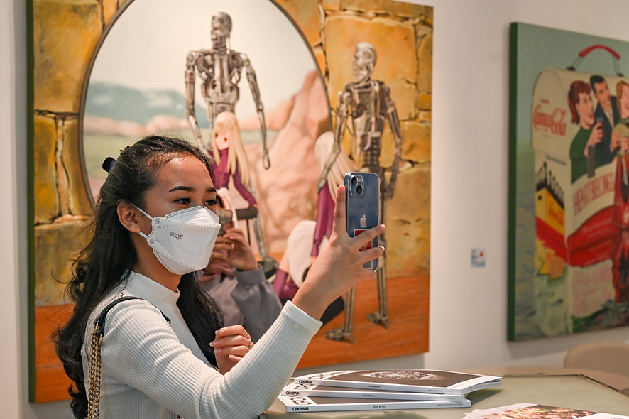1200作品展示のギャラリー展　日本からも出展　ＡＭＪＯ３