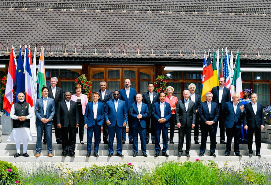 Ｇ７閉幕、中立堅持　Ｇ20参加呼びかけ　大統領