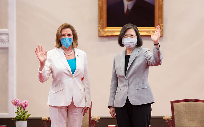 訪台したペロシ米下院議長（左）と蔡英文総統（台湾総統府提供）