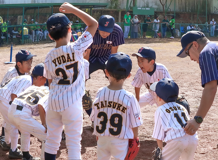 初戦、勝利で飾る　日イ交流試合　ＪＪＣリトルリーグ