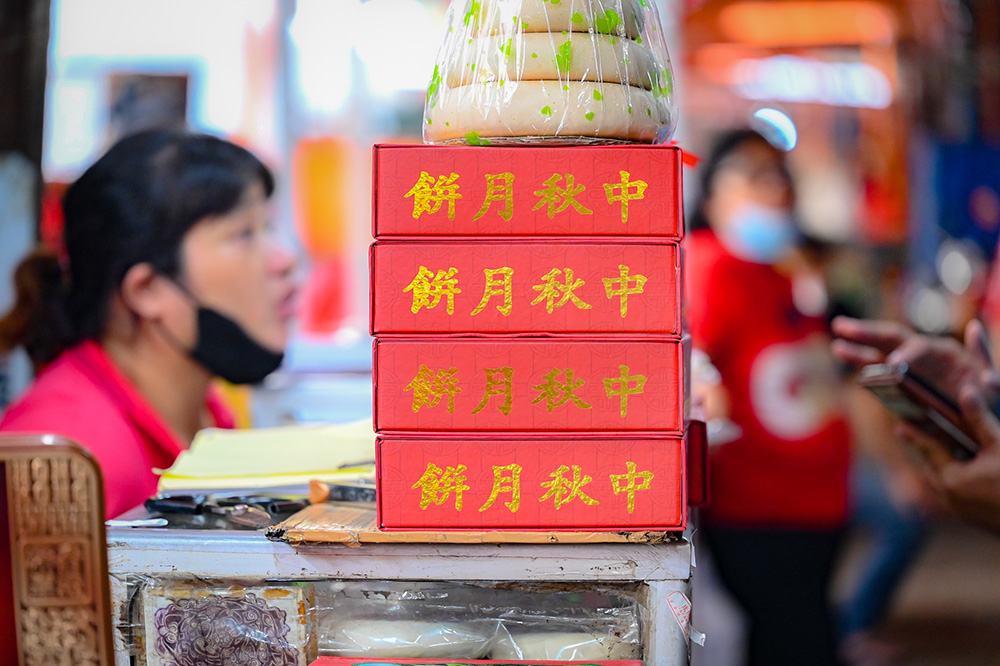 中華圏の月餅に大満足
