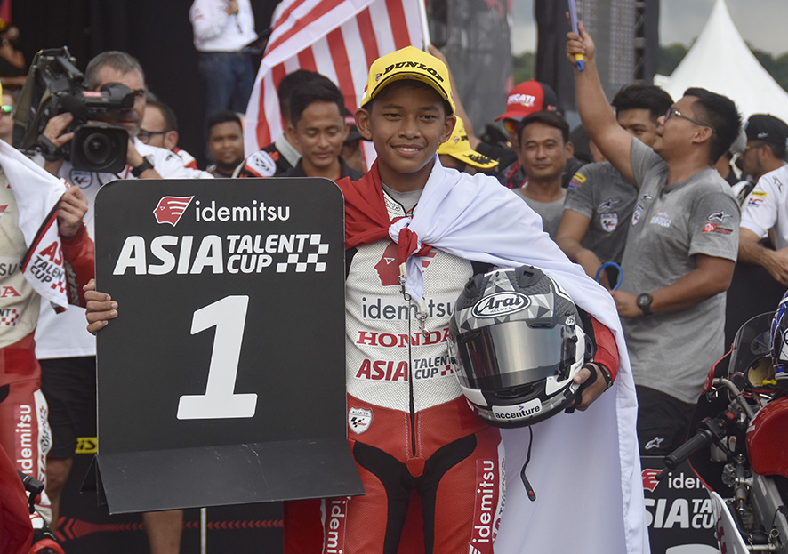 ▼インドネシア人レーサーが優勝！