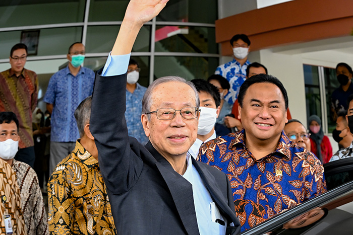 続く経済発展を実感　大統領ら政府要人と会談　福田康夫元首相