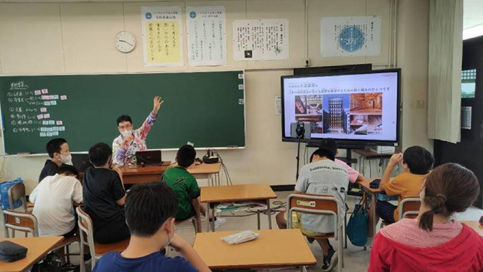 ＳＤＧｓを共に考える ジャヤ大林  ＪＪＳで特別授業