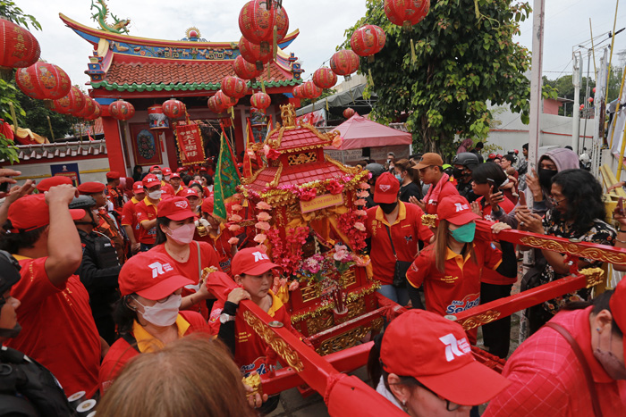 ▼満月の日に元宵節を祝う