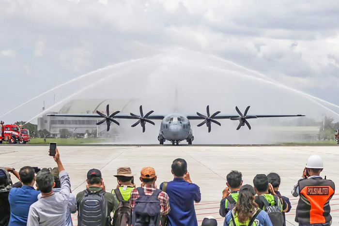 新型輸送機、実戦配備へ　スーパーハーキュリーズ　空軍