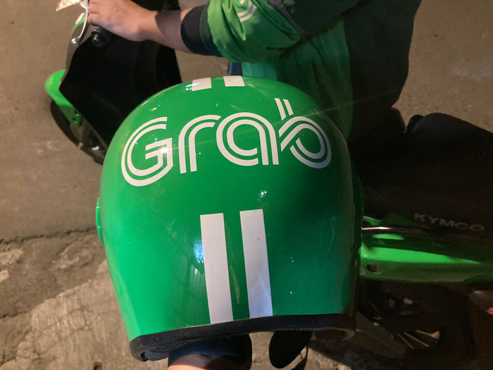 進化するバイクタクシー
